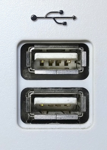 USB